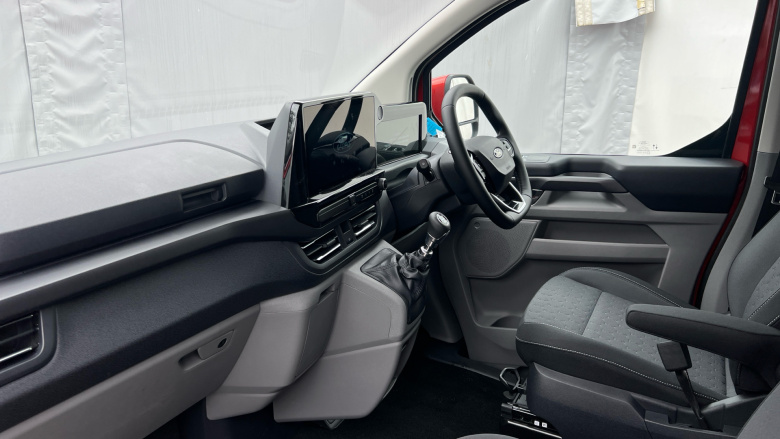 Ford Tourneo Custom 320 L1 Diesel Fwd 2.0 EcoBlue 150ps H1 Titanium 8 seater